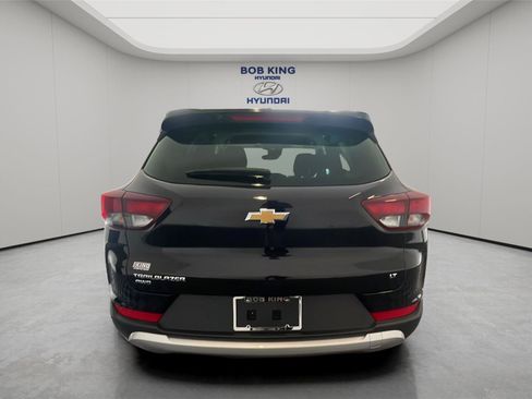 Used 2025 Chevrolet TrailBlazer LT AWD/4WD image 4
