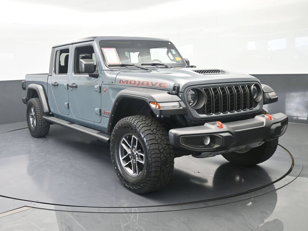 Used 2024 Jeep Gladiator Mojave AWD/4WD image 9