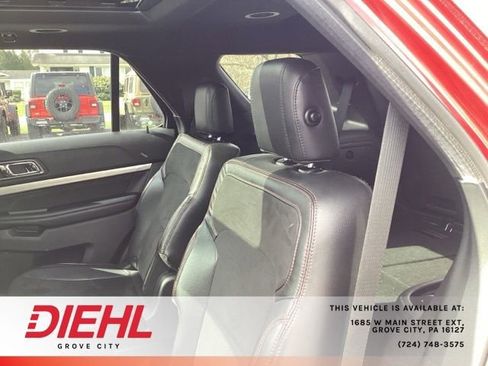 Used 2018 Ford Explorer XLT w/ Equipment Group 202A image 13