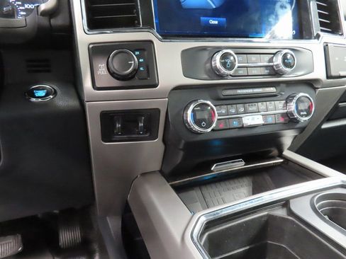 Used 2022 Ford F250 Lariat w/ Lariat Ultimate Package image 54