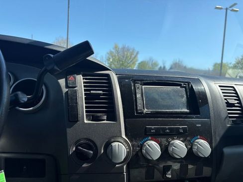 Used 2012 Toyota Tundra 4x4 Double Cab w/ Tow Pkg image 17