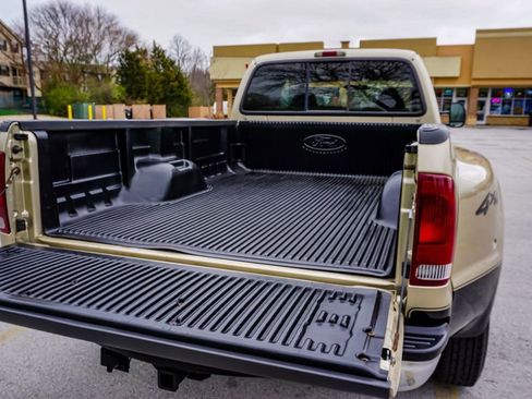 Used 2001 Ford F350 4x4 Crew Cab DRW Super Duty image 31