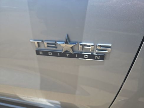 Used 2020 Chevrolet Silverado 1500 LT w/ Texas Edition AWD/4WD image 11