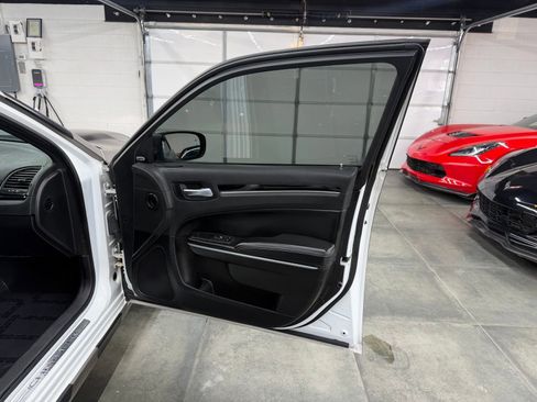 Used 2022 Chrysler 300 S w/ Comfort Group image 24