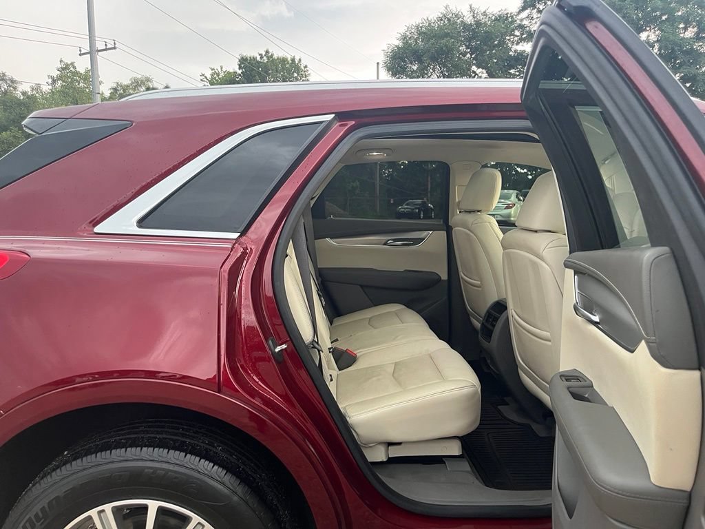 Used 2018 Cadillac XT5 Luxury w/ Driver Awareness Package FWD image 34