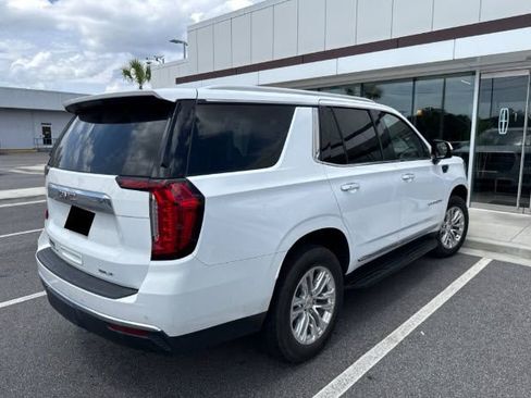 Used 2024 GMC Yukon SLT w/ SLT Luxury Package RWD image 6