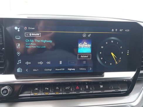 Used 2024 Chevrolet Silverado 1500 High Country image 11