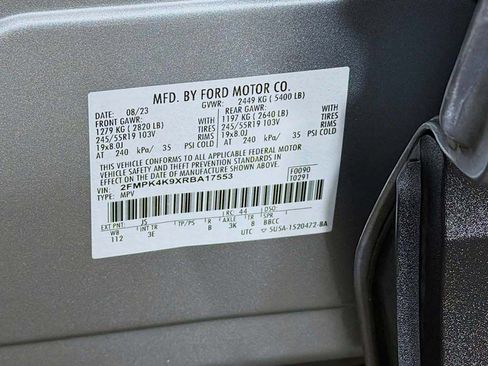 Used 2024 Ford Edge Titanium AWD/4WD image 41