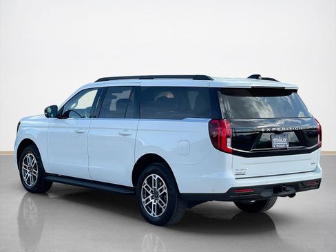 Used 2025 Ford Expedition Max Active AWD/4WD image 6