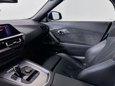 Used 2019 BMW Z4 sDrive30i w/ M Sport Package image 24