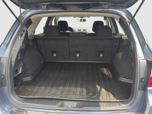 Used 2017 Subaru Outback 2.5i Premium AWD/4WD image 9
