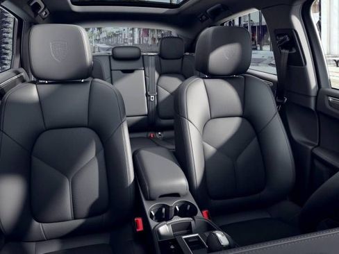 New 2026 Porsche Macan Turbo image 6