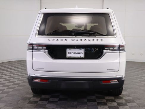 Used 2022 Jeep Grand Wagoneer Series III w/ Flexible Seating Group image 6