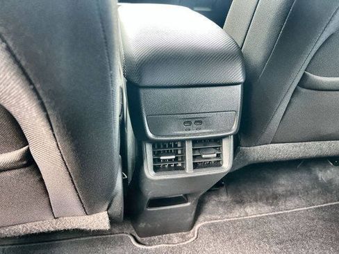Used 2025 Chevrolet Equinox LT FWD image 20