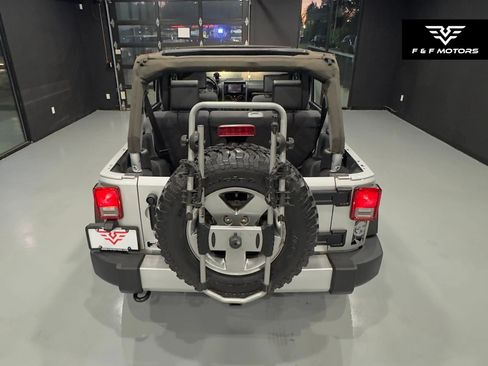 Used 2010 Jeep Wrangler Unlimited Sport AWD/4WD image 10