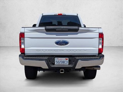 Used 2019 Ford F250 XL w/ Power Equipment Group AWD/4WD image 7