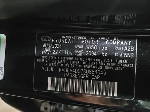Used 2025 Hyundai Elantra Sport FWD image 33
