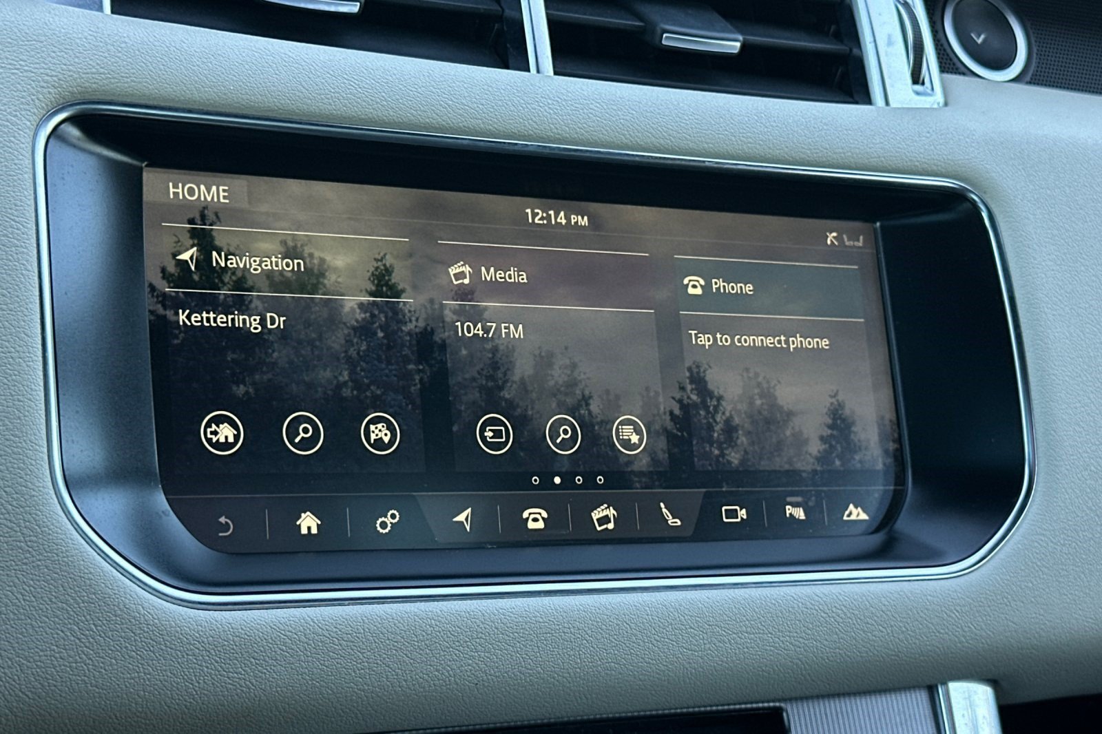 Used 2017 Land Rover Range Rover Sport HSE AWD/4WD image 21