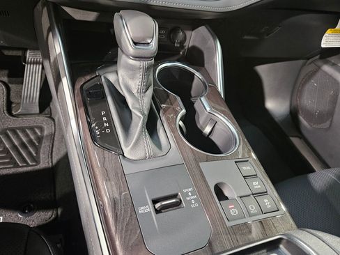 New 2026 Toyota Highlander Limited AWD/4WD image 19