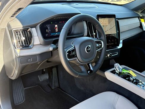 New 2026 Volvo XC90 B6 Plus image 13