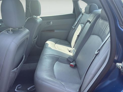 Used 2005 Buick LaCrosse CXL w/ Gold Convenience Package FWD image 8