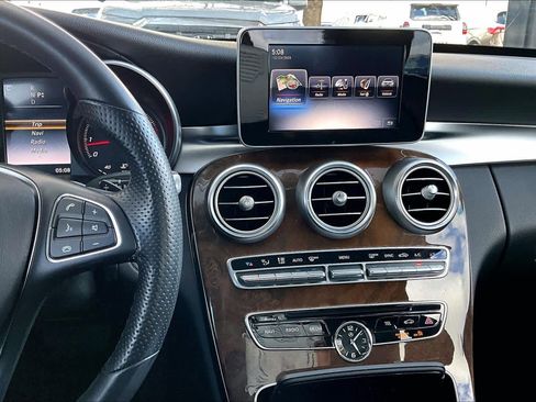 Used 2017 Mercedes-Benz C 300 Sedan image 6
