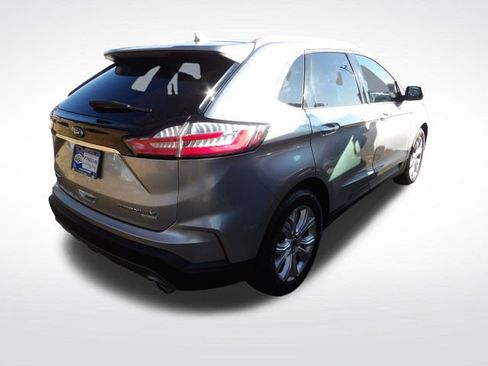 Used 2020 Ford Edge Titanium image 15