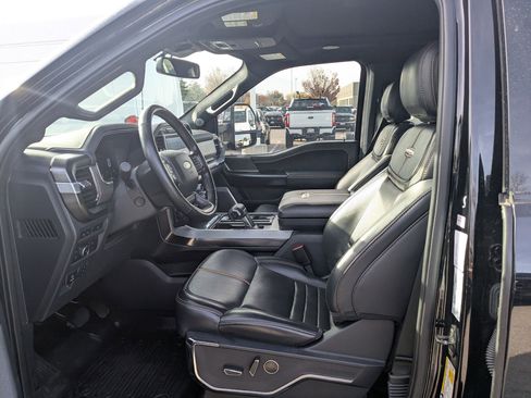 Used 2022 Ford F150 Platinum w/ Max Trailer Tow Package image 17