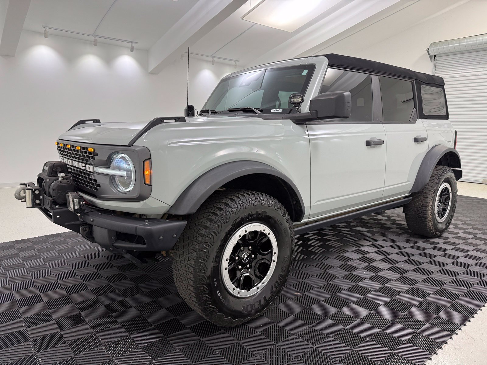 Used 2024 Ford Bronco Badlands w/ Sasquatch Package AWD/4WD image 3