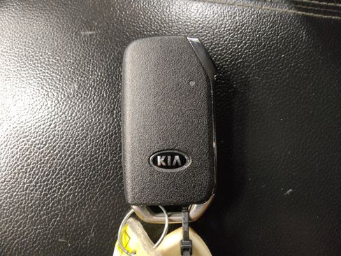 Used 2022 Kia Sportage LX w/ LX FWD Value Edition Package image 32