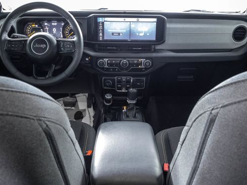 Used 2025 Jeep Wrangler Unlimited Sport AWD/4WD image 21