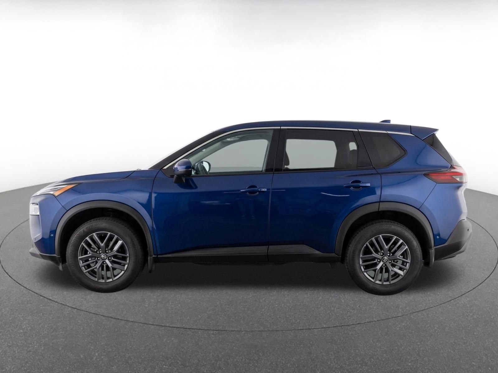 Used 2026 Nissan Rogue SV AWD/4WD image 4