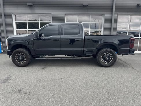Used 2024 Ford F350 Platinum AWD/4WD image 2