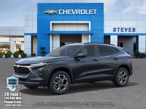 New 2026 Chevrolet Trax LT w/ Sunroof Package image 2