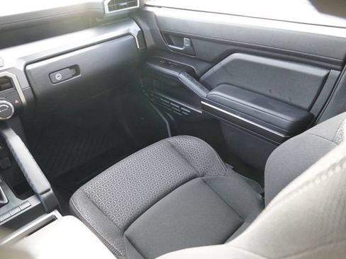 Used 2026 Toyota 4Runner SR5 AWD/4WD image 15