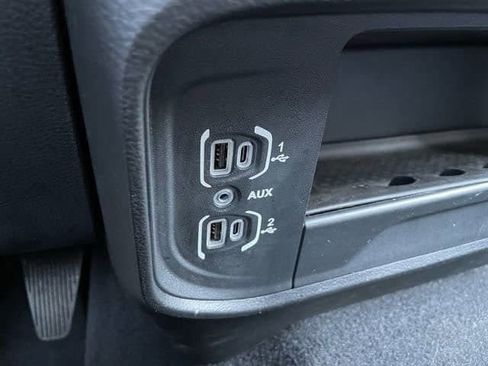 Used 2024 RAM 2500 Big Horn image 25