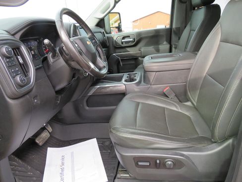 Used 2020 Chevrolet Silverado 2500 LTZ w/ LTZ Plus Package image 6