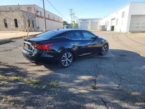 Used 2017 Nissan Maxima Platinum FWD image 14