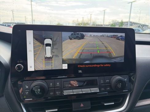 Used 2024 Toyota Grand Highlander Platinum image 8