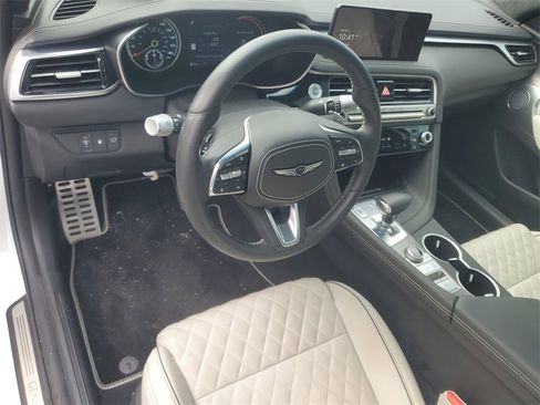 Used 2025 Genesis G70 3.3T Advanced w/ Sport Prestige Package image 18
