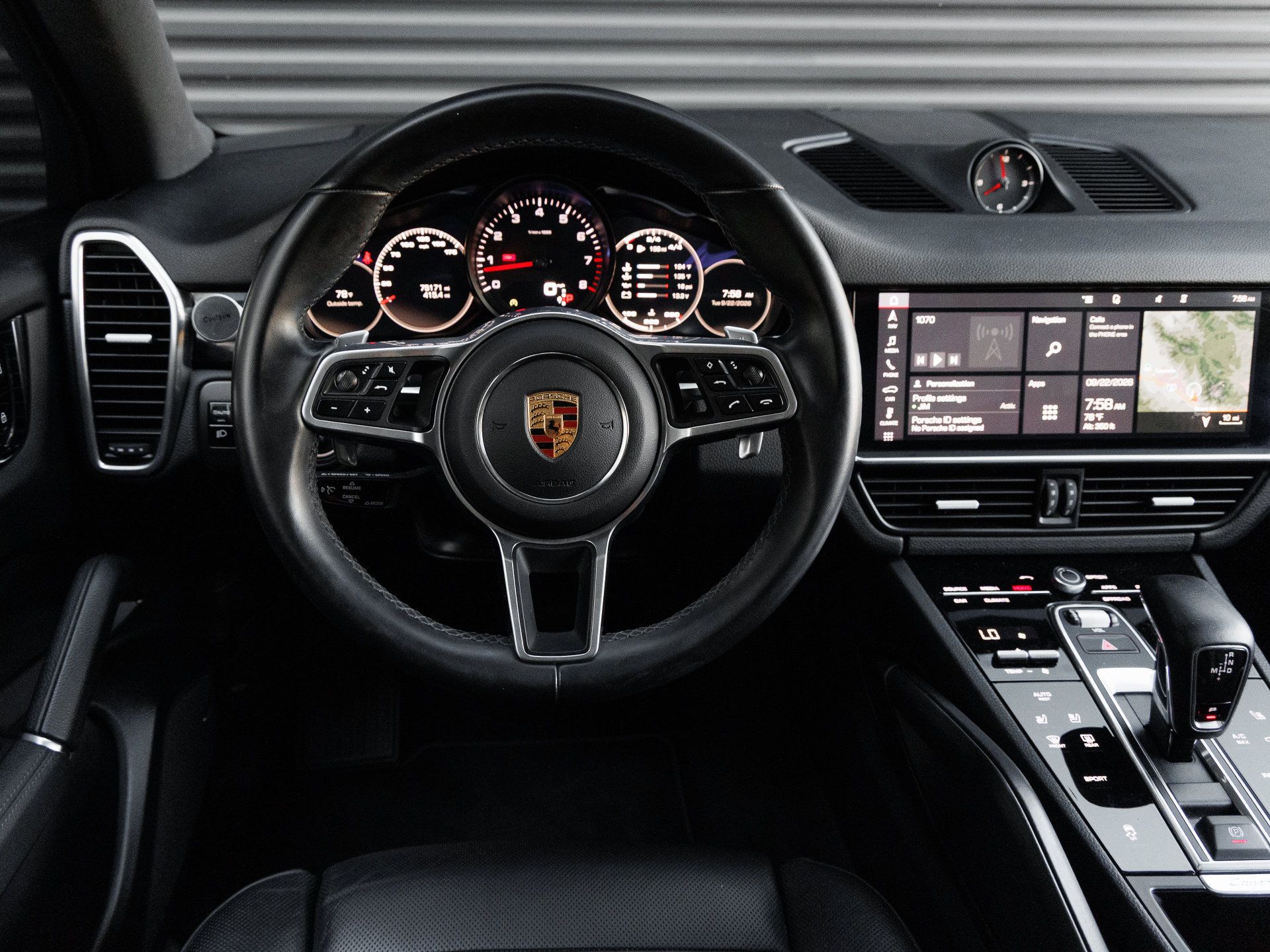 Certified 2020 Porsche Cayenne AWD/4WD image 16
