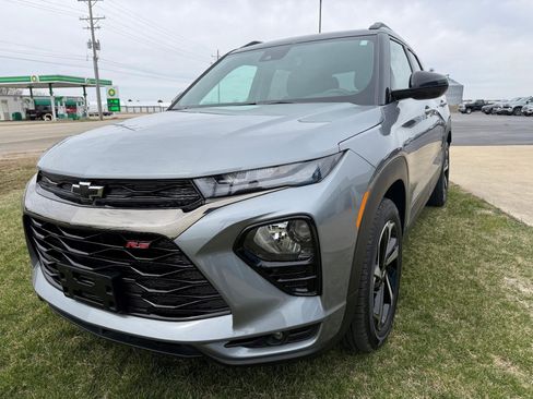 Certified 2023 Chevrolet TrailBlazer RS w/ Convenience Package image 3