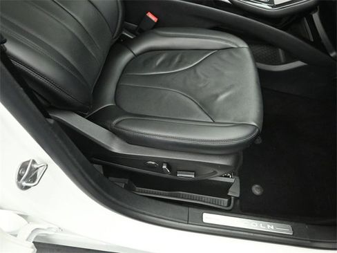 Certified 2023 Lincoln Nautilus Reserve w/ Luxury Package image 32