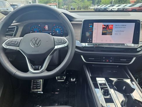 Used 2026 Volkswagen Atlas SEL Premium R-Line AWD/4WD image 13