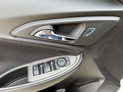 Used 2025 Chevrolet Malibu LS w/ LPO, Floor Liner Package FWD image 19