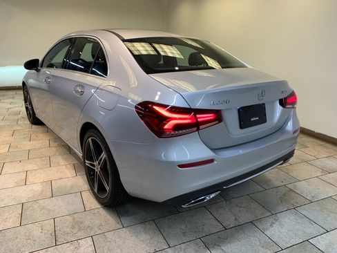 Used 2022 Mercedes-Benz A 220 4MATIC w/ Premium Package Lite image 10