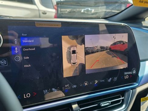 New 2025 Chevrolet Equinox EV LT image 26