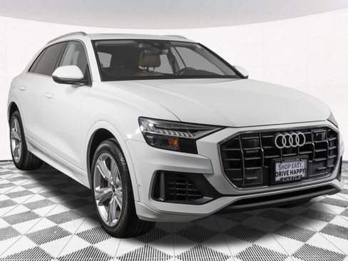 Used 2023 Audi Q8 Premium w/ Convenience Package AWD/4WD image 16