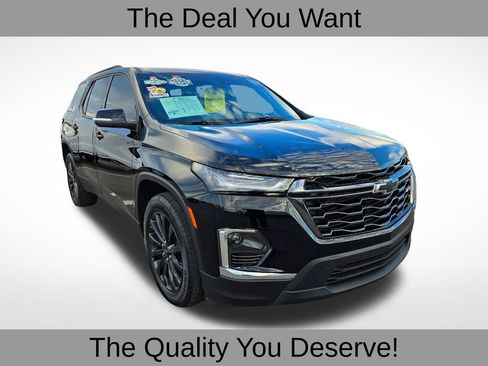 Used 2024 Chevrolet Traverse RS image 1