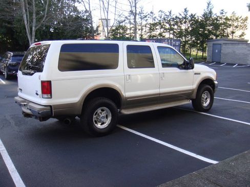 Used 2001 Ford Excursion Limited AWD/4WD image 6